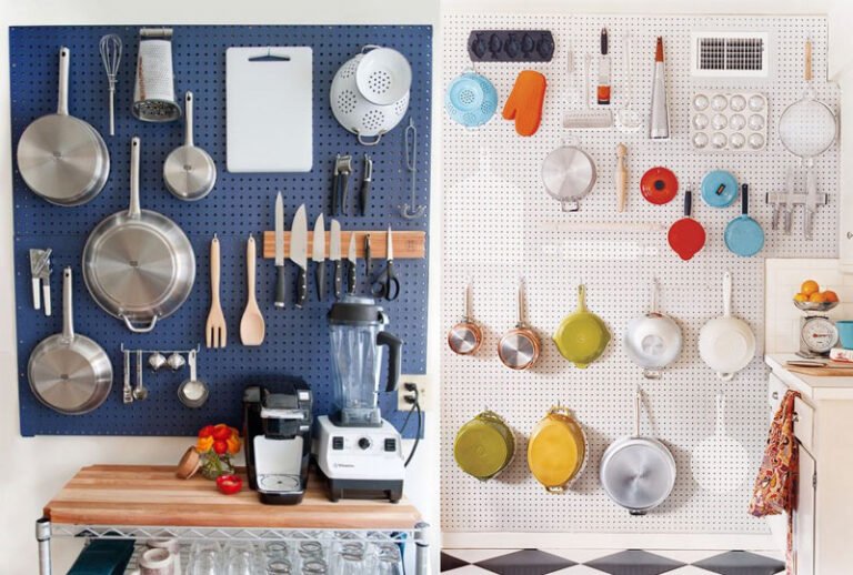 Dona Ajuda - Painel eucatex na cozinha